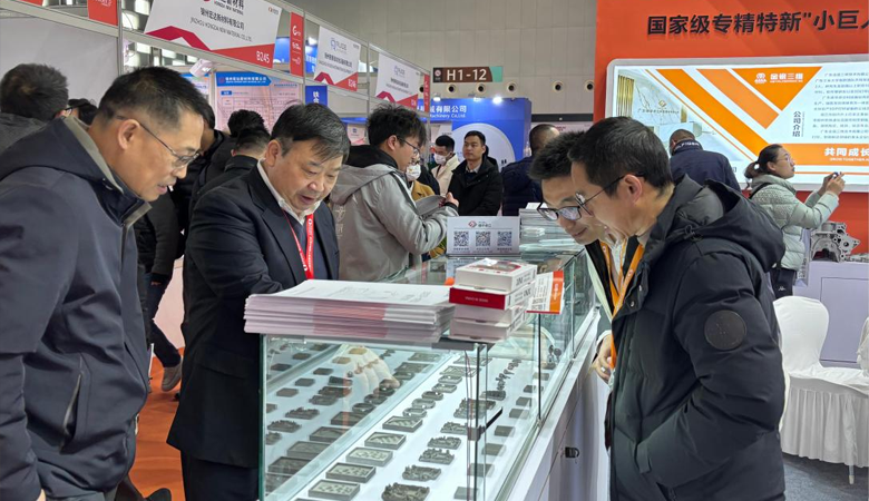 Production of metal/ceramic parts on demand